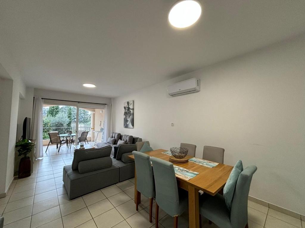 Cozy Apartment In Paphos Beautiful Complex Екстер'єр фото