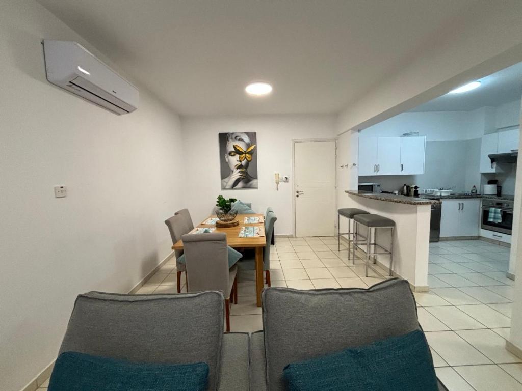 Cozy Apartment In Paphos Beautiful Complex Екстер'єр фото
